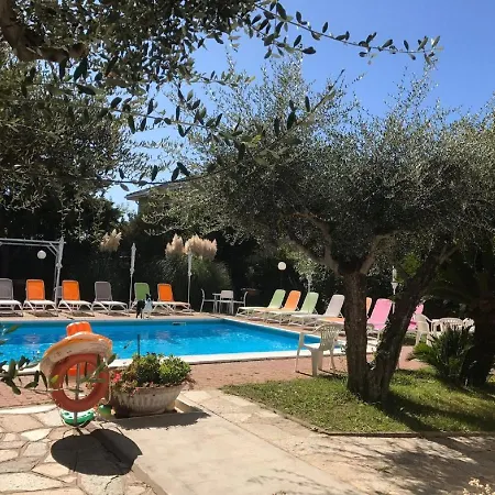 Appealing In With Swimming Pool *