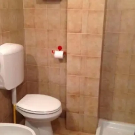 Appealing In With Swimming Pool Apartment *